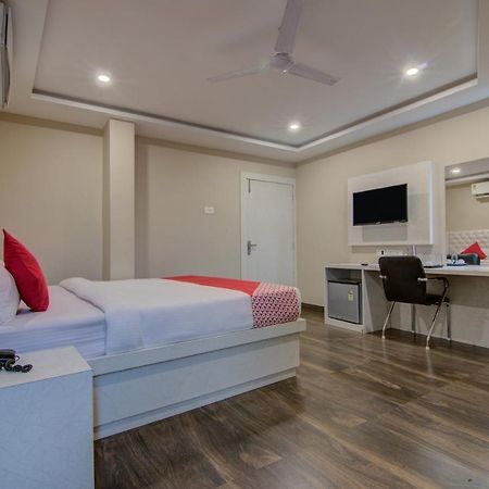 Oyo 12736 Skylawn Hotel Jamshedpur Bagian luar foto