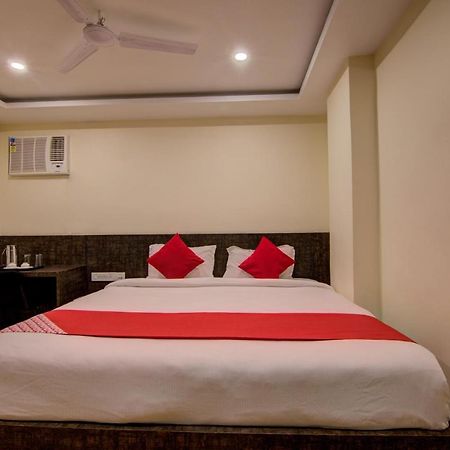 Oyo 12736 Skylawn Hotel Jamshedpur Bagian luar foto