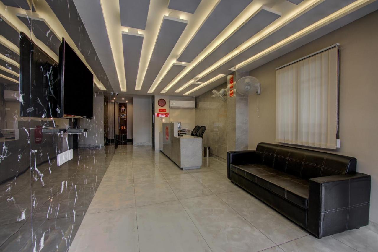 Oyo 12736 Skylawn Hotel Jamshedpur Bagian luar foto