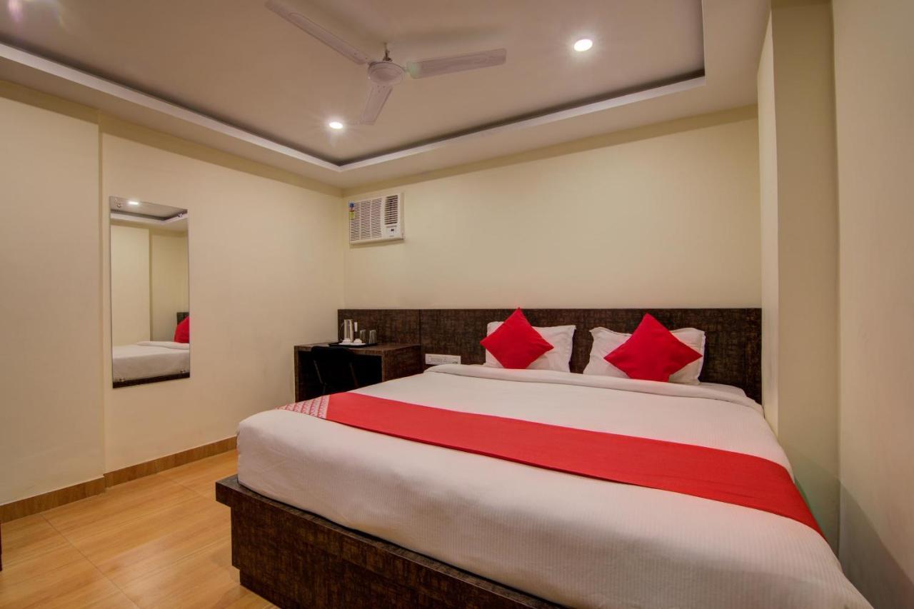 Oyo 12736 Skylawn Hotel Jamshedpur Bagian luar foto