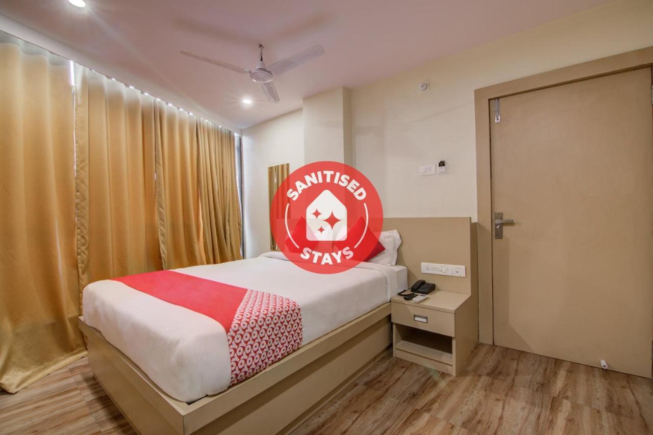 Oyo 12736 Skylawn Hotel Jamshedpur Bagian luar foto