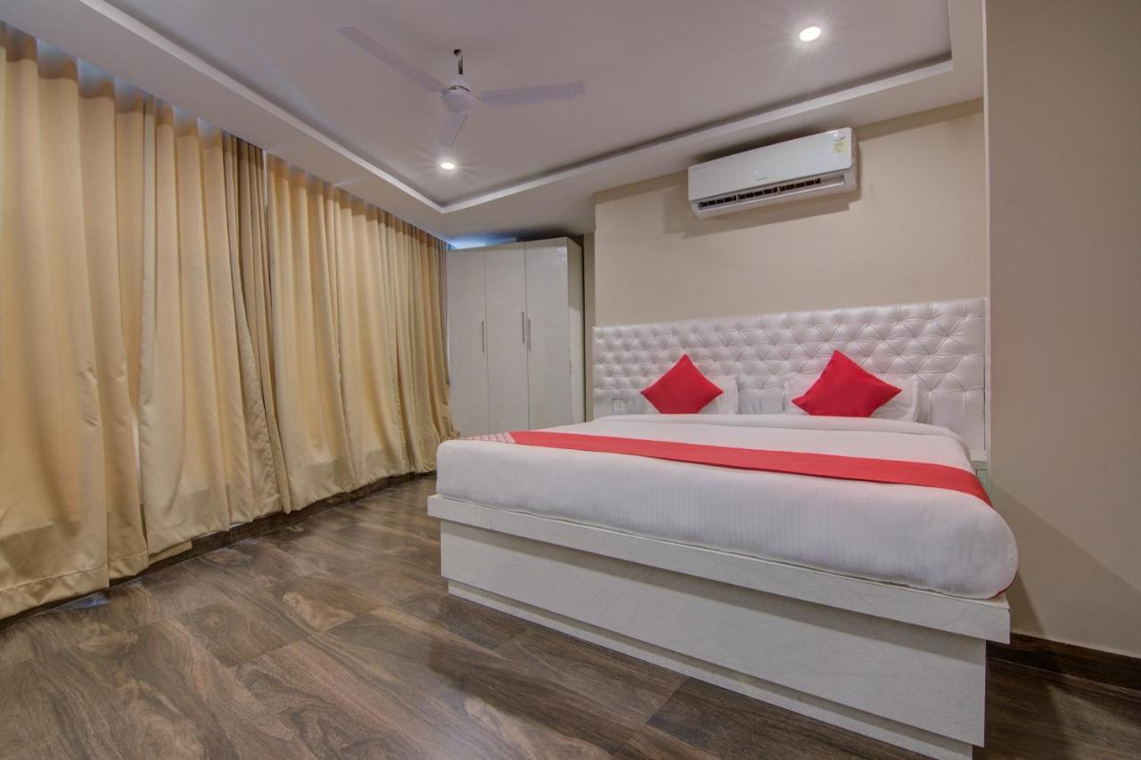 Oyo 12736 Skylawn Hotel Jamshedpur Bagian luar foto