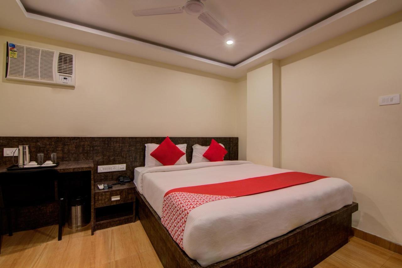 Oyo 12736 Skylawn Hotel Jamshedpur Bagian luar foto
