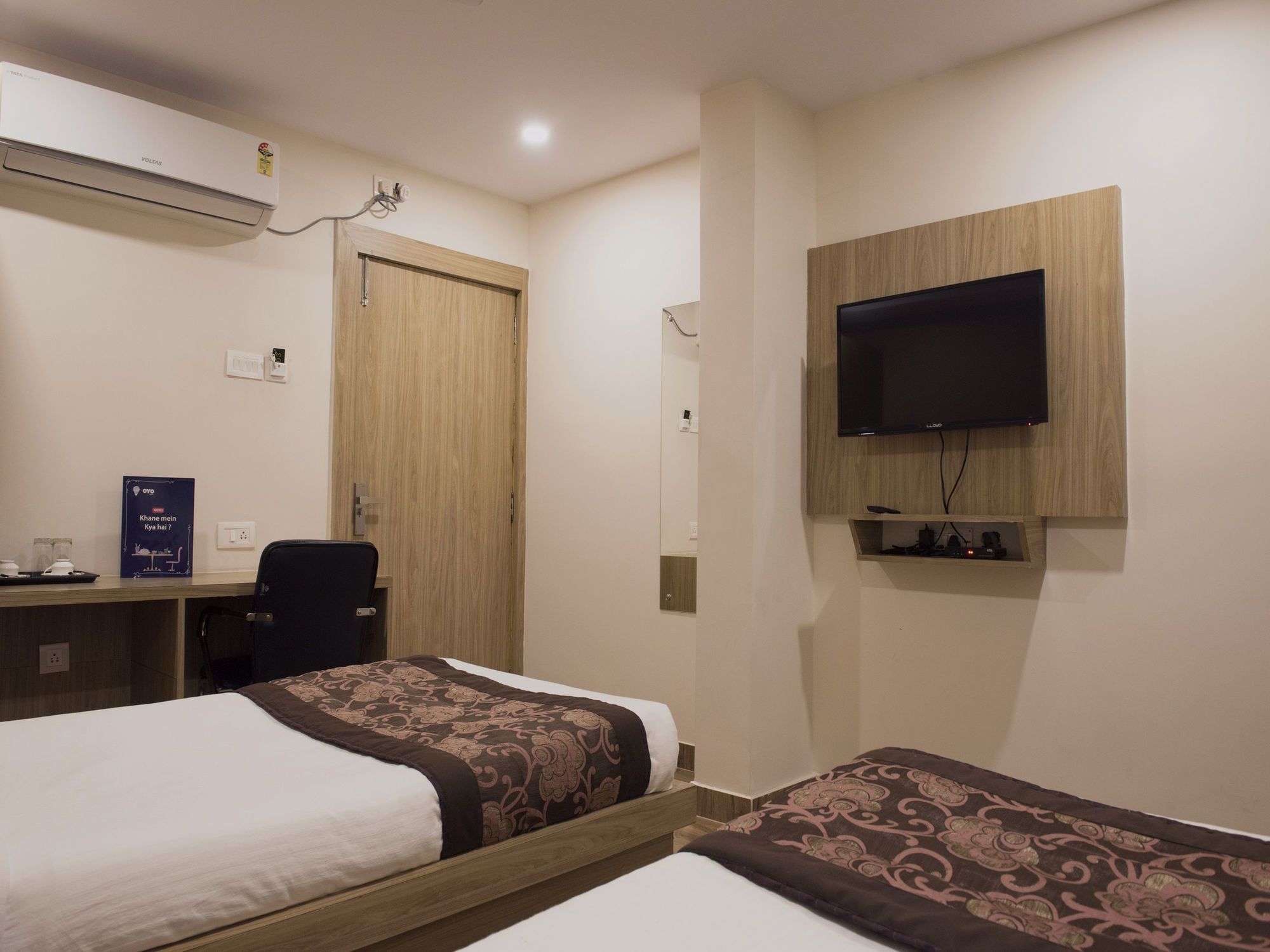 Oyo 12736 Skylawn Hotel Jamshedpur Bagian luar foto